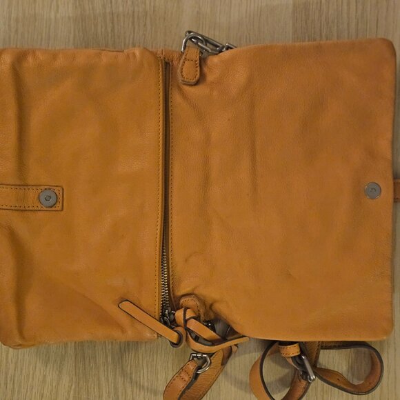 Mustard yellow Liebeskind leather crossbody bag - Picture 3 of 5